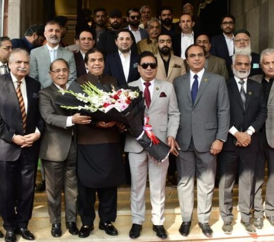 Railway Minister Haneef Abbasi meets President ICCI