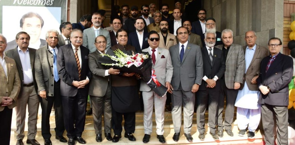 Railway Minister Haneef Abbasi meets President ICCI