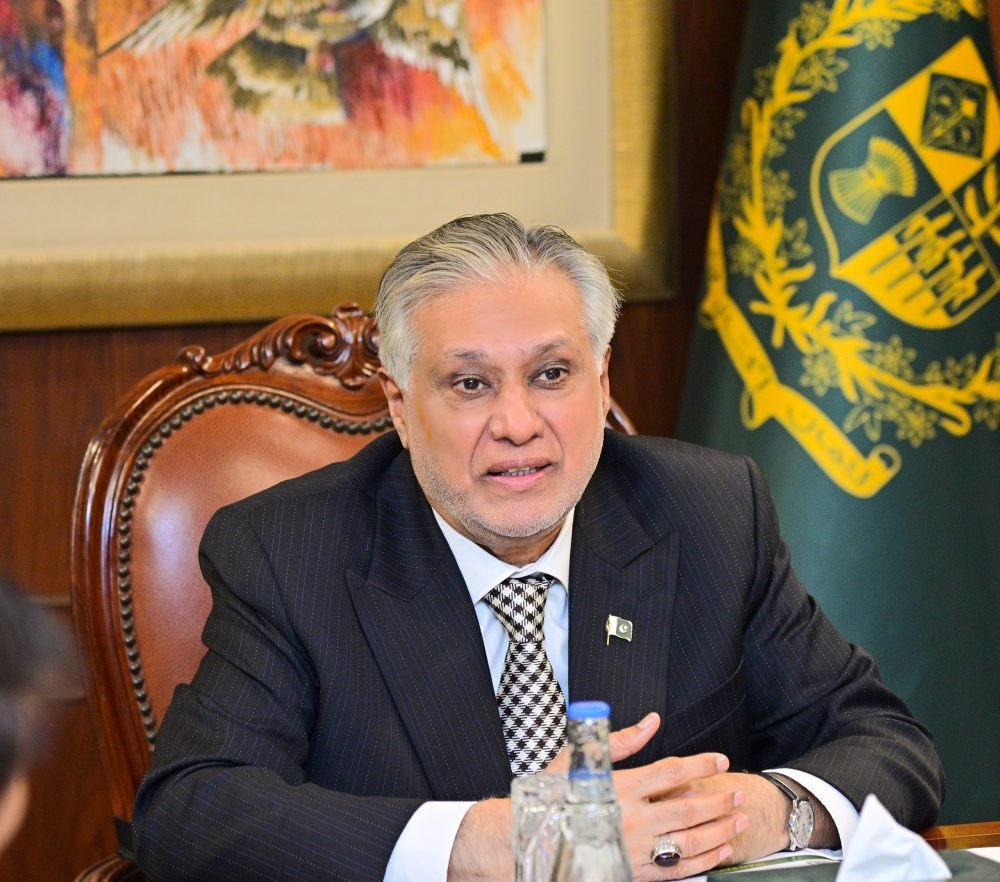 ishaq dar
