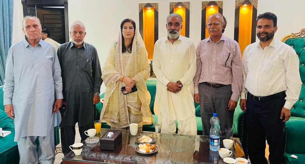 PPP Leader Syeda Shela Raza and Khalid Nawaz Bobi Visited Sadaat House 1