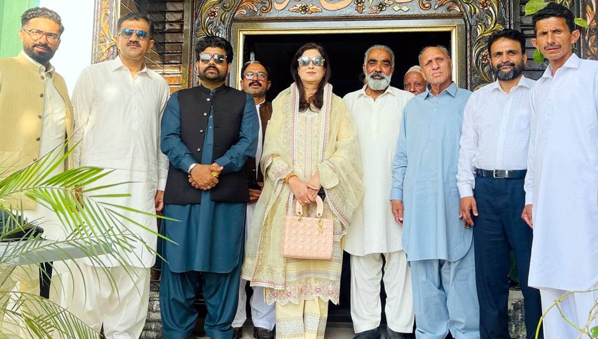 PPP Leader Syeda Shela Raza and Khalid Nawaz Bobi Visited Sadaat House