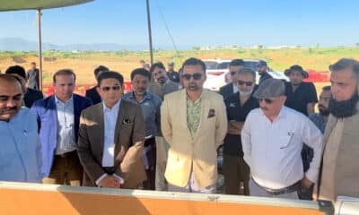 Secretary Housing Visited F-14