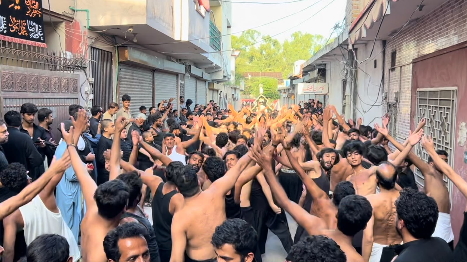 Azadari in Mandra