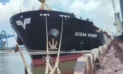 india-port-cargo-ship