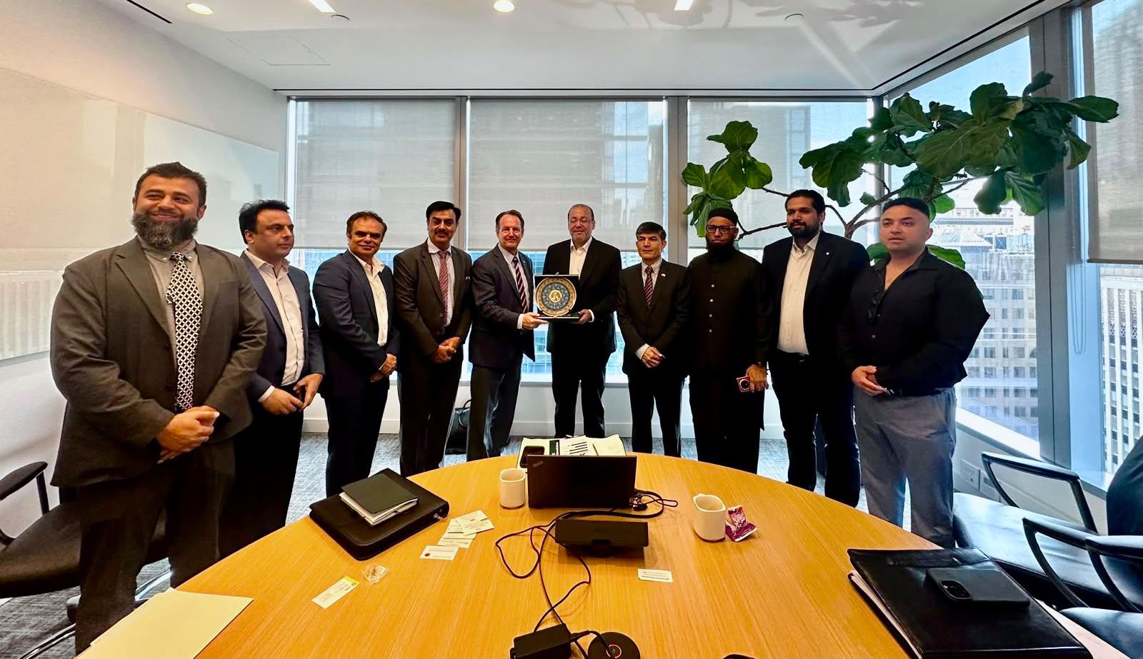 shafay-hussain-visits-canola-council-
