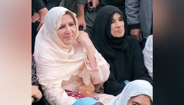 PTI Founder’s Sisters Noreen Niazi and Uzma Khan