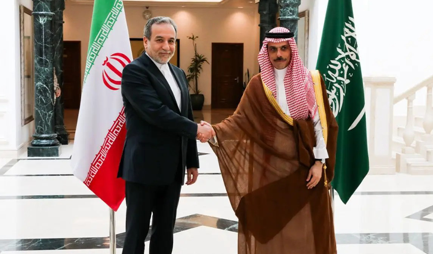 Iranian-and-Saudi-FMs