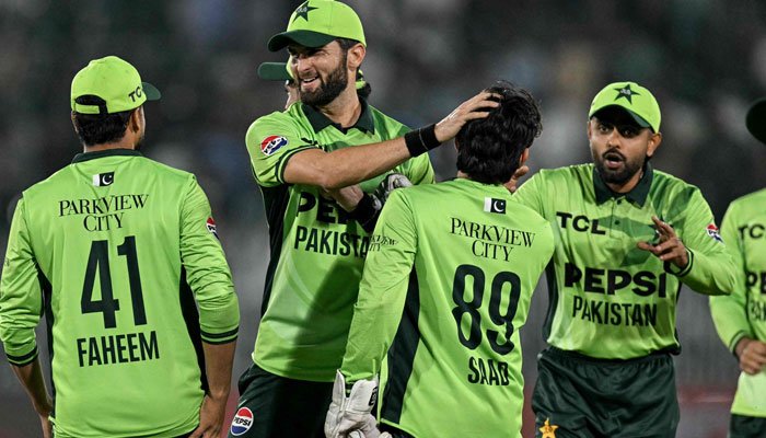 Pakistan Defeats Sri Lanka